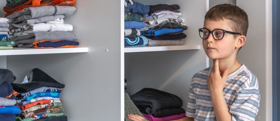 Como organizar o guarda-roupa infantil: dicas práticas para facilitar o dia a dia